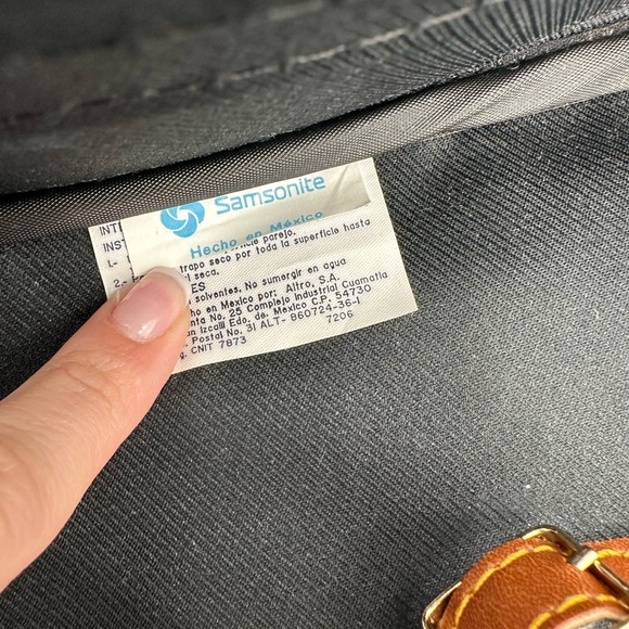 Samsonite Black And‎ Brown Briefcase Lock And Key - Picture 6 of 9